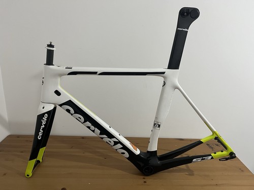 Cervelo 56cm carbon fibre - cervelo,